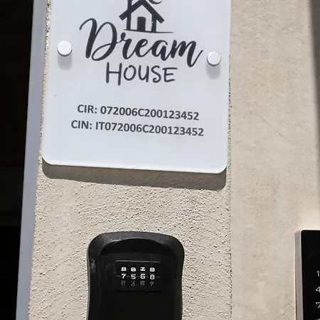Apartment Dreamhouse
